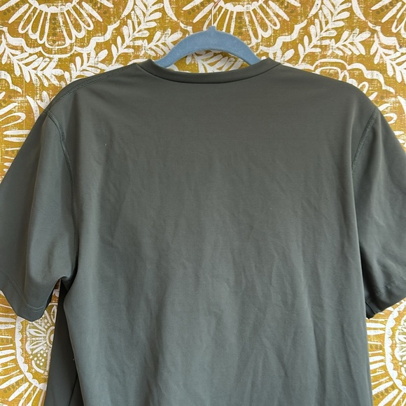 LALABU V-Neck Short Sleeve Dad Shirt in Fern Green Size M - Picture 4 of 8